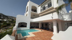 Villa Maringa - Family Friendly, Private pool, Bbq, Amazing views, Torremuelle